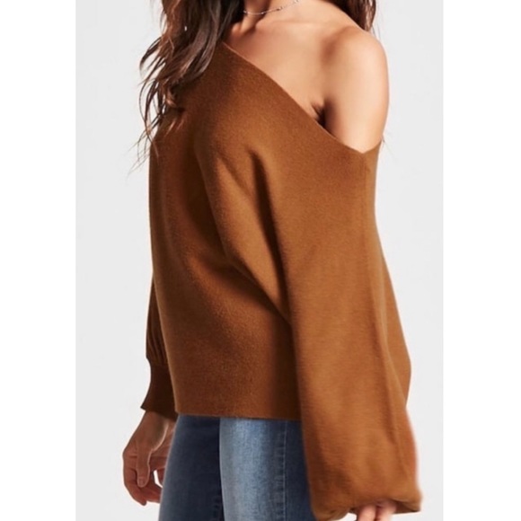 Forever 21 Sweaters - Forever 21 Raw-Cut Knit Sweater Small Camel